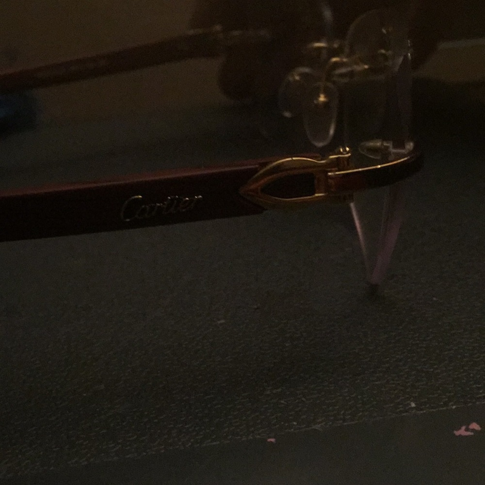 Glasses - Picture 2 of 3